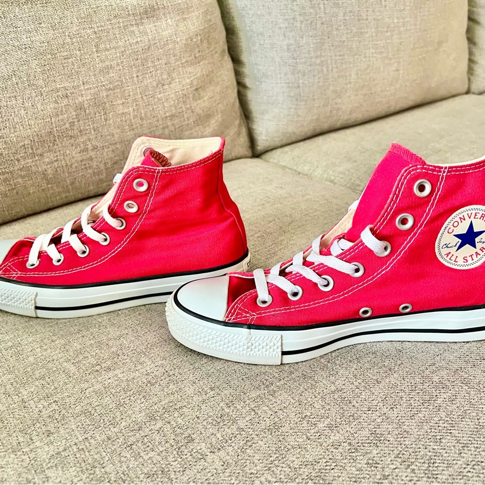 NWOT Converse Red Canvas High-Tops
